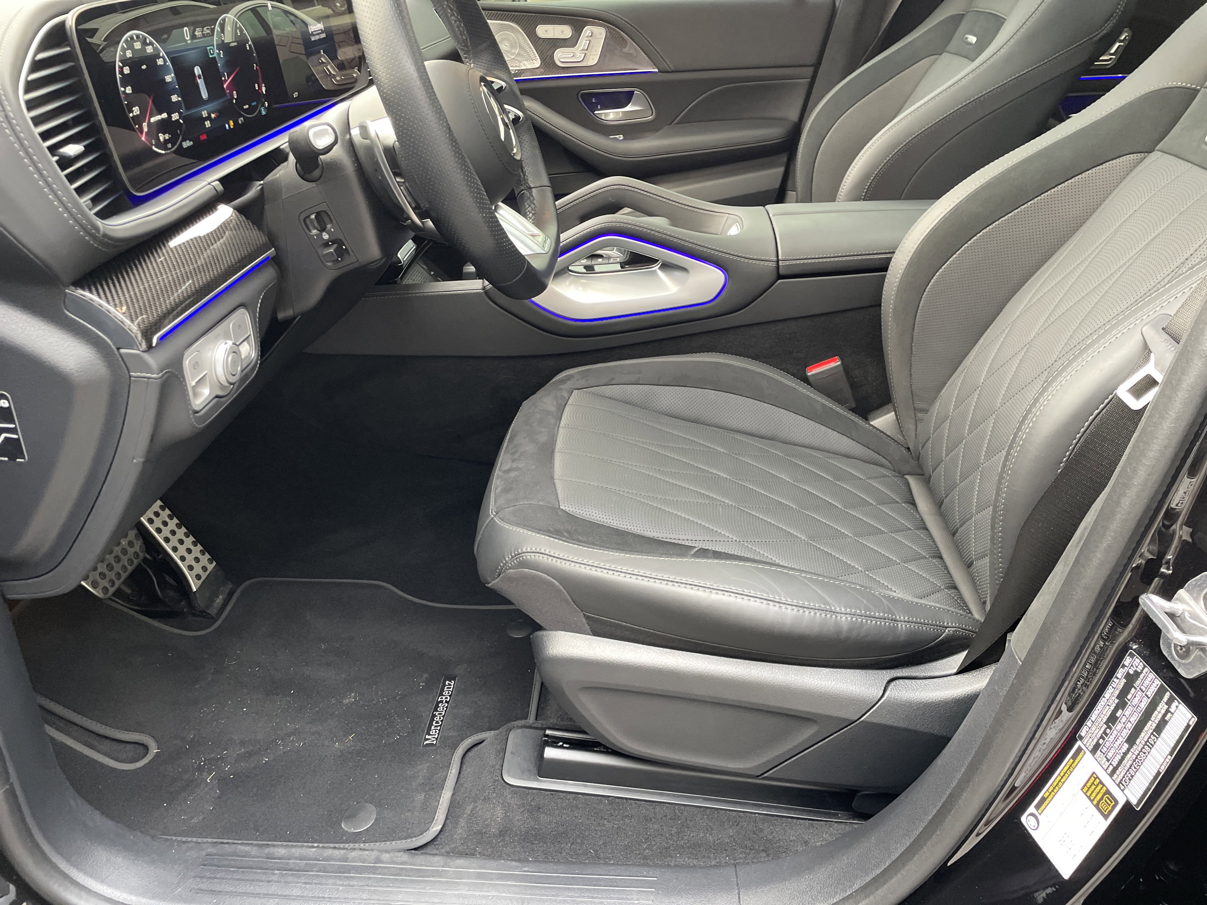 Certified 2025 Mercedes-Benz GLS 63 AMG 4MATIC image 21