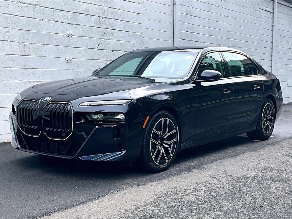 Used 2025 BMW 740i xDrive w/ Executive Package
