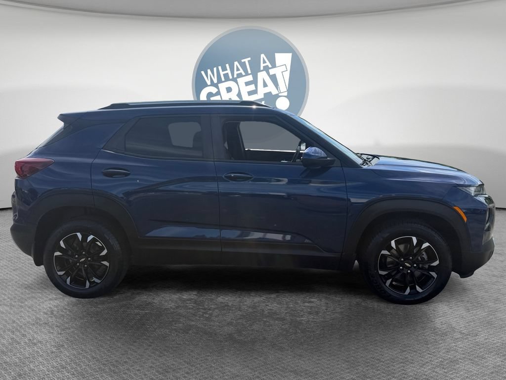 Certified 2022 Chevrolet TrailBlazer LT AWD/4WD image 2