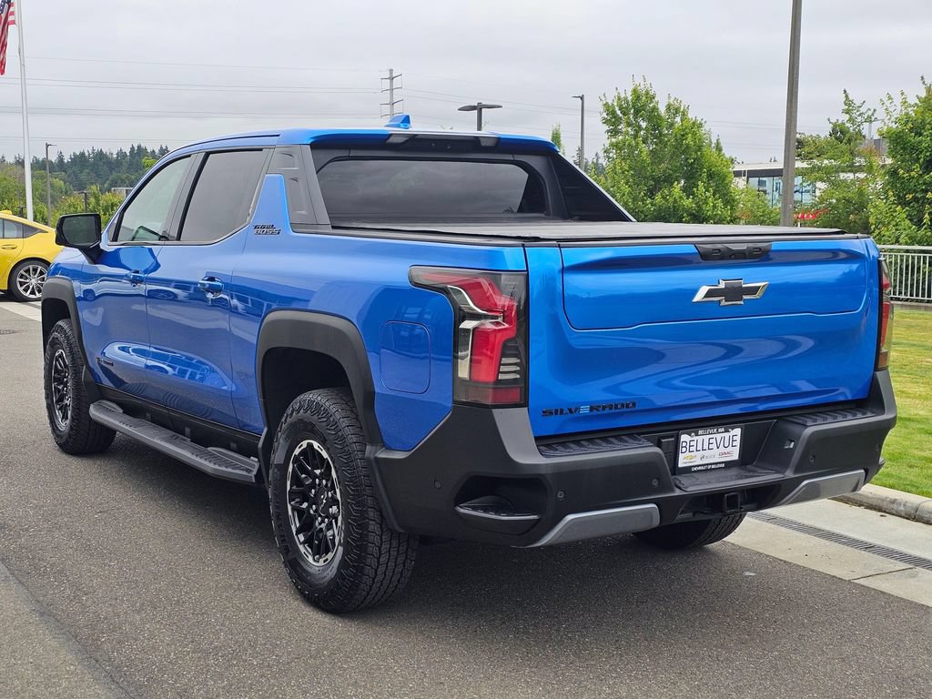 Used 2026 Chevrolet Silverado EV Trail Boss AWD/4WD image 3