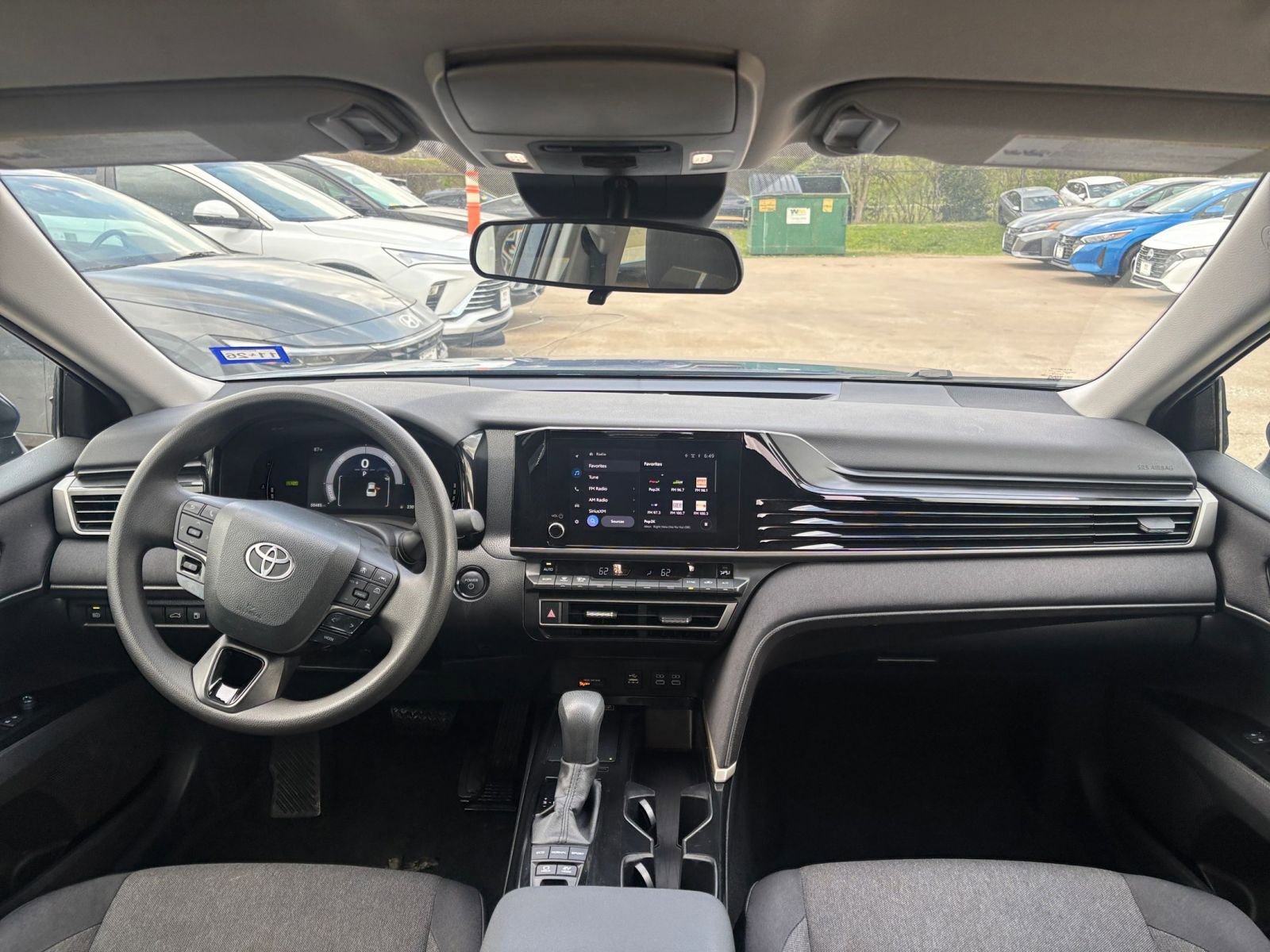 Used 2025 Toyota Camry LE image 32