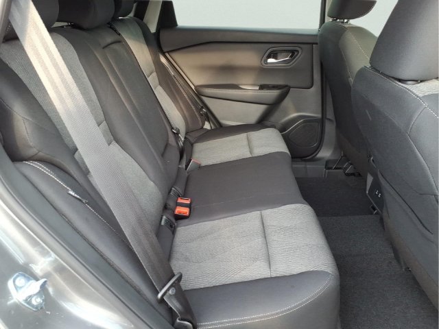 New 2026 Nissan Rogue SV AWD/4WD image 16