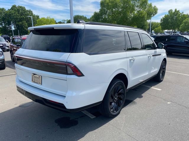 New 2026 Lincoln Navigator L Reserve w/ Jet Appearance Package AWD/4WD image 30