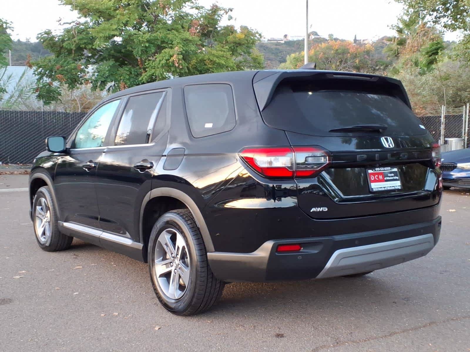 Used 2025 Honda Pilot EX-L image 7