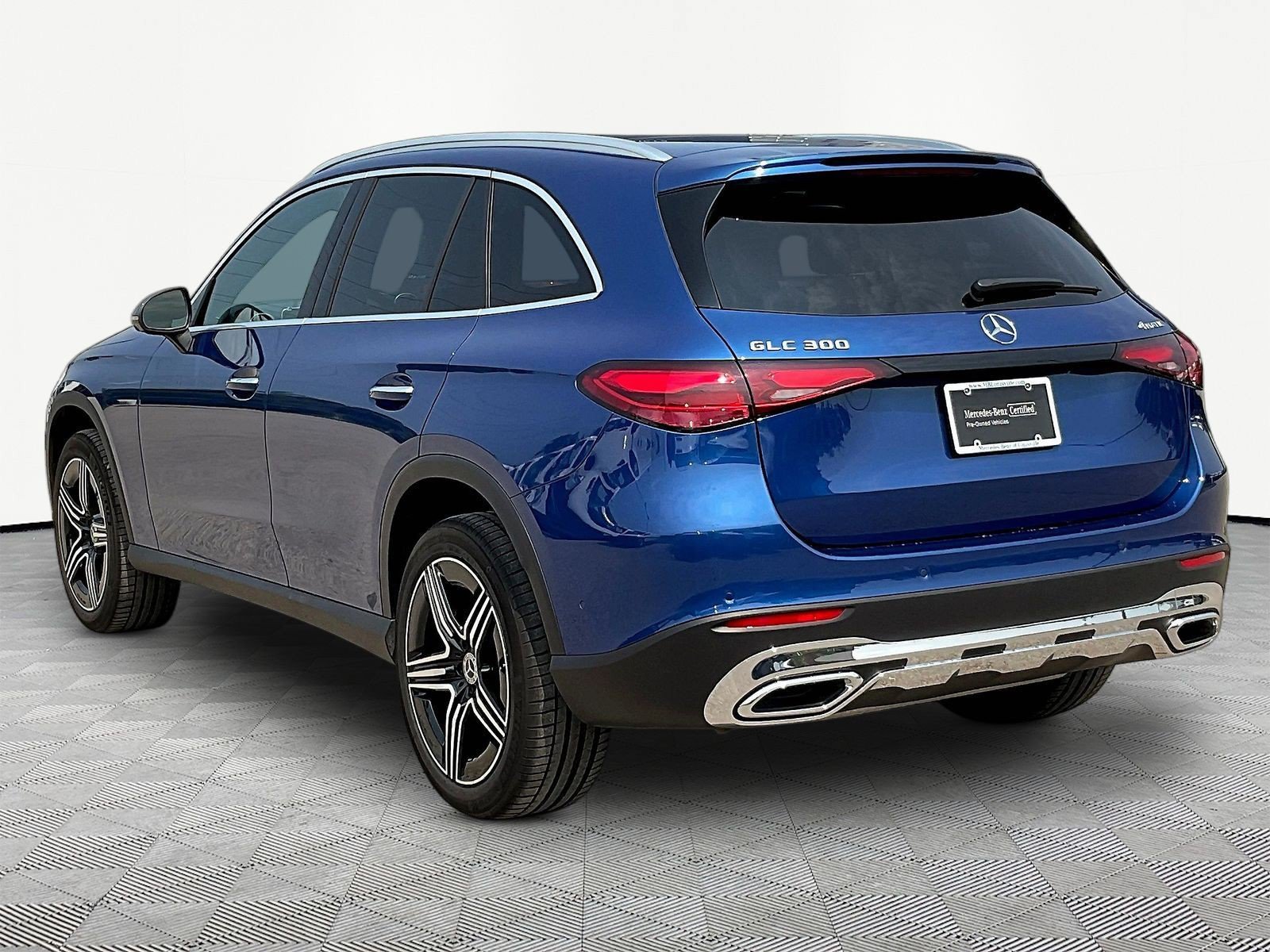 Certified 2026 Mercedes-Benz GLC 300 4MATIC image 4