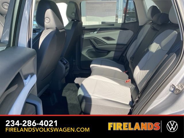 New 2025 Volkswagen Tiguan SE image 57