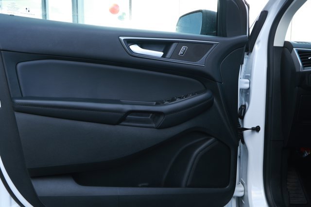 Used 2024 Ford Edge SE image 21