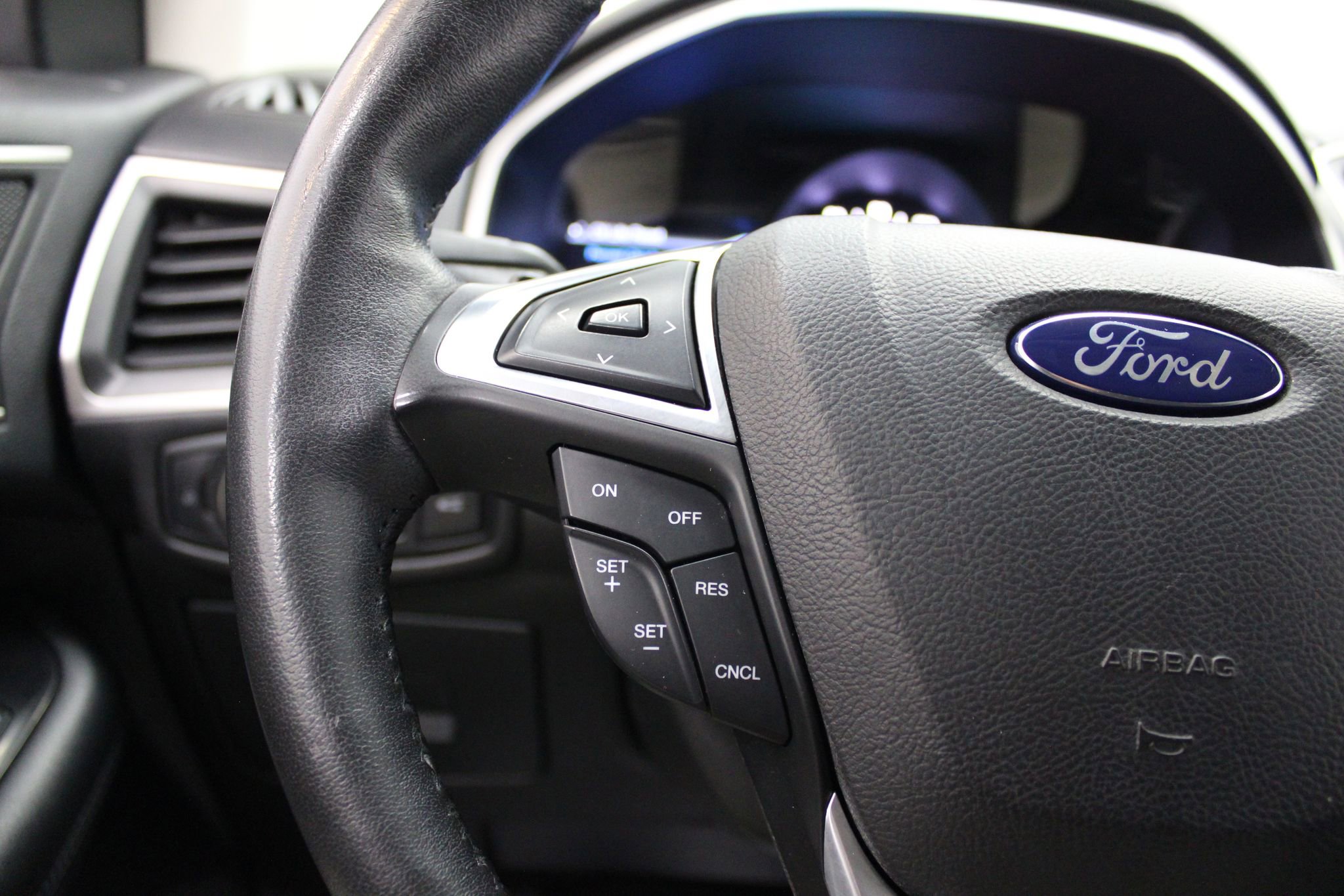 Used 2015 Ford Edge SEL w/ Equipment Group 201A AWD/4WD image 33