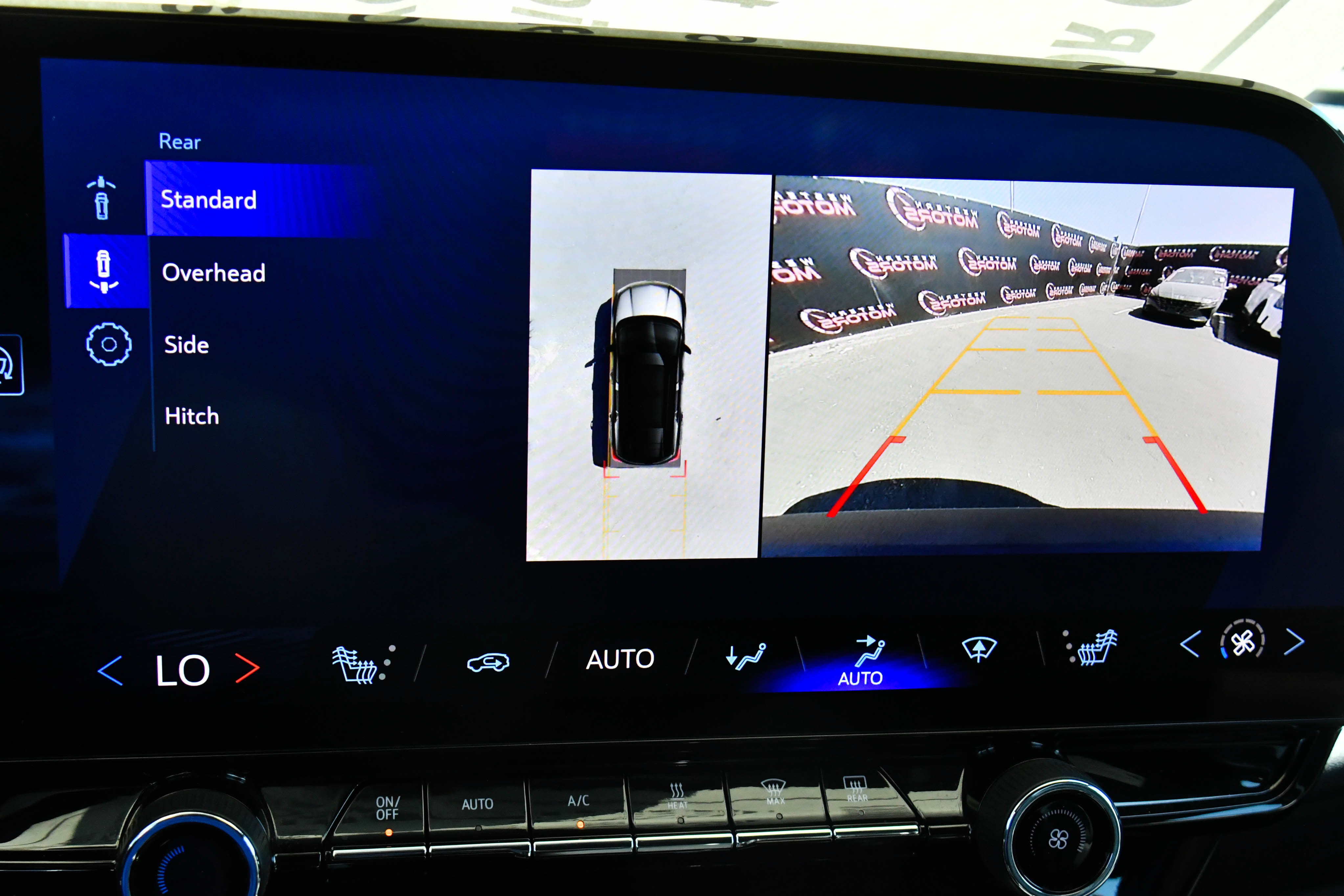 Used 2024 Chevrolet Blazer EV LT AWD/4WD image 18