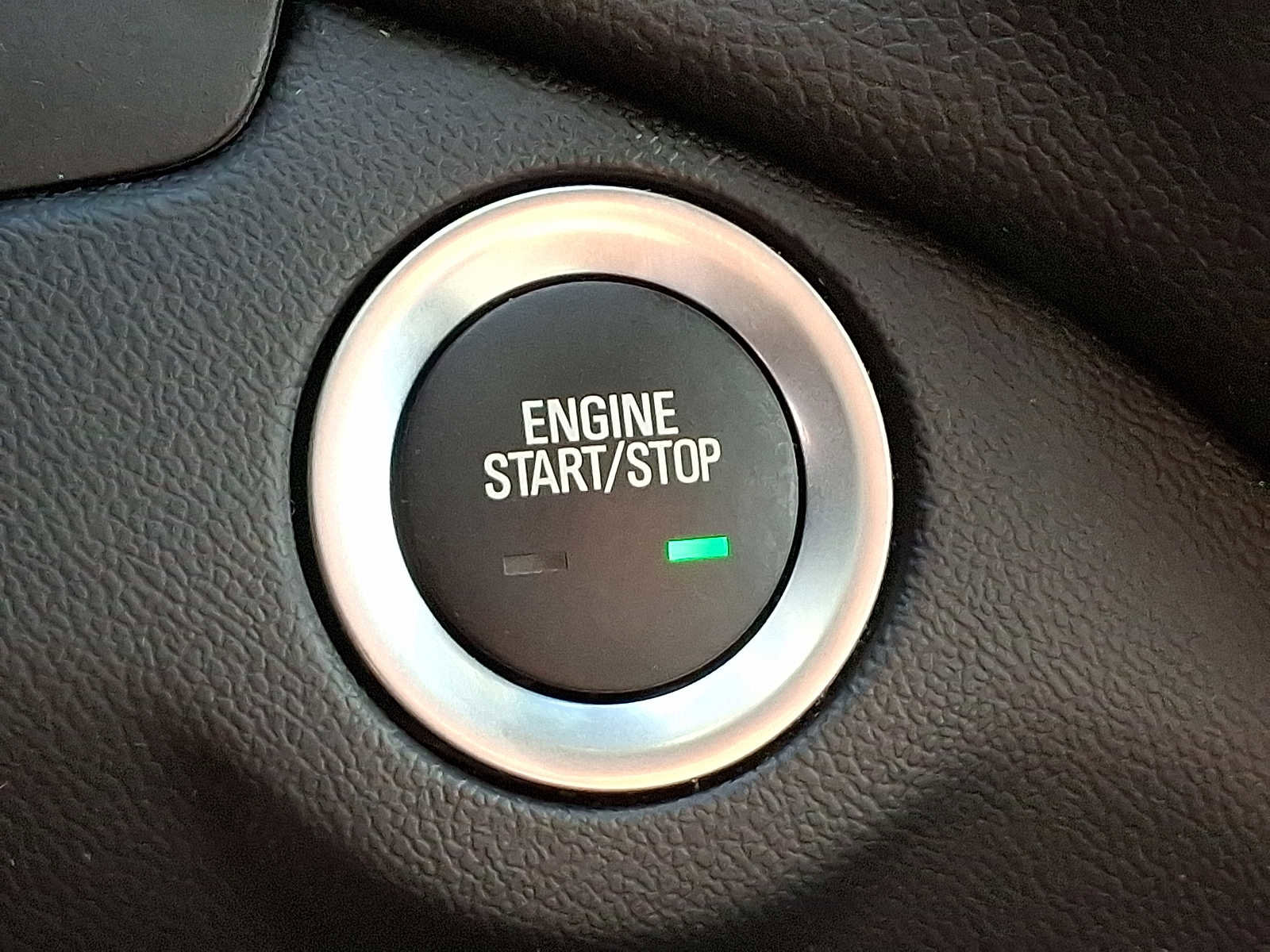 Used 2023 Chevrolet Equinox LT image 24