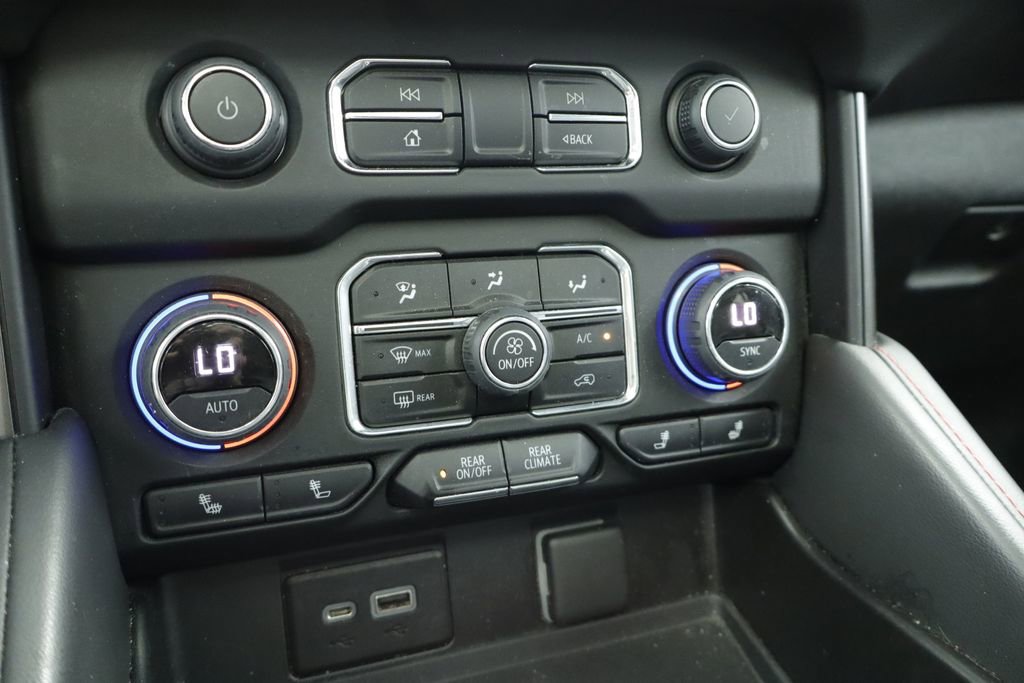 Used 2022 Chevrolet Tahoe RST w/ Luxury Package AWD/4WD image 33