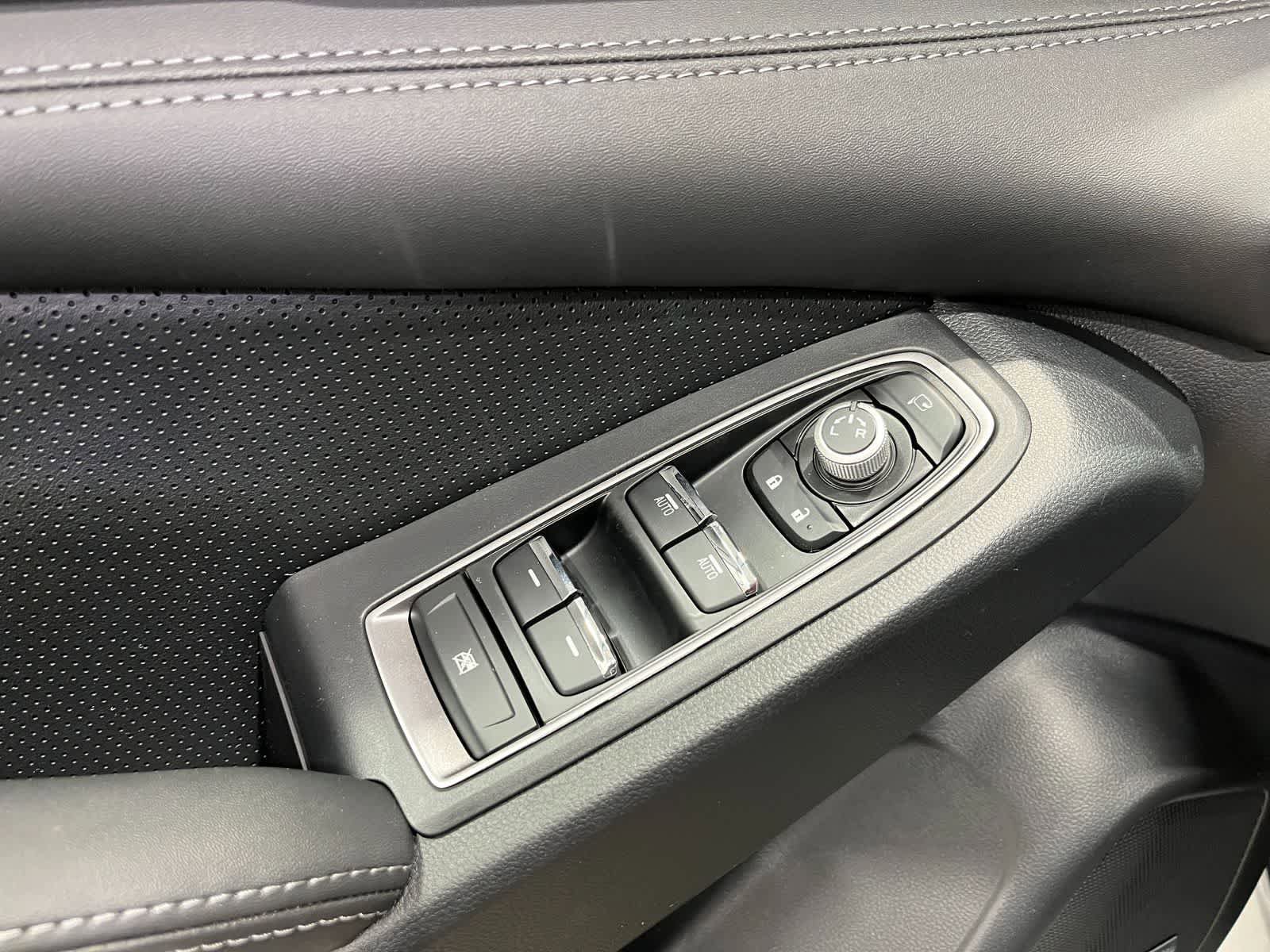 New 2026 Subaru Ascent Limited AWD/4WD image 15