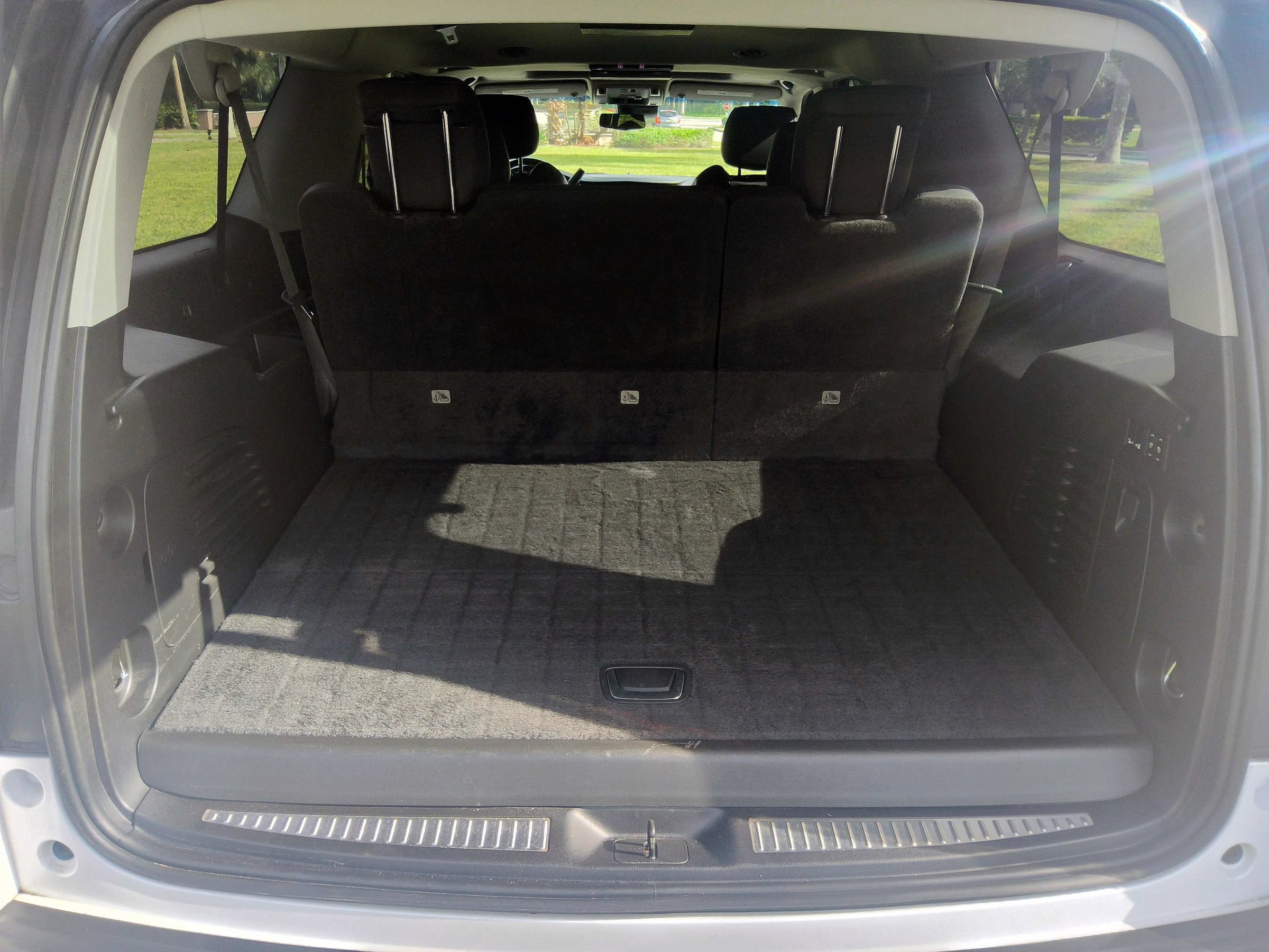Used 2018 Cadillac Escalade ESV Premium Luxury AWD/4WD image 54