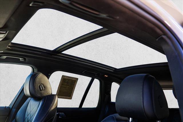 Used 2023 BMW X5 xDrive40i image 11