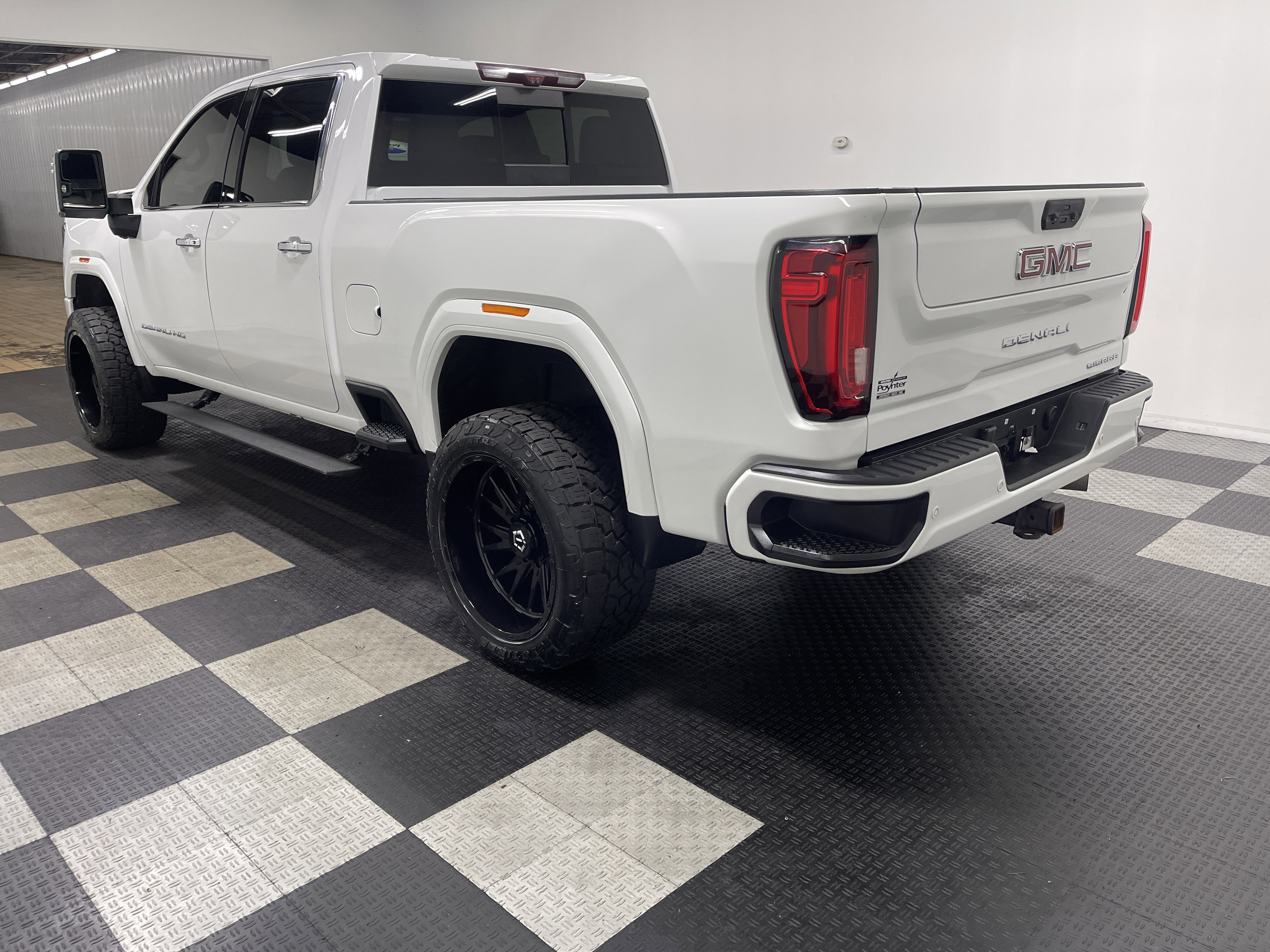 Used 2020 GMC Sierra 2500 Denali w/ Denali Ultimate Package image 2