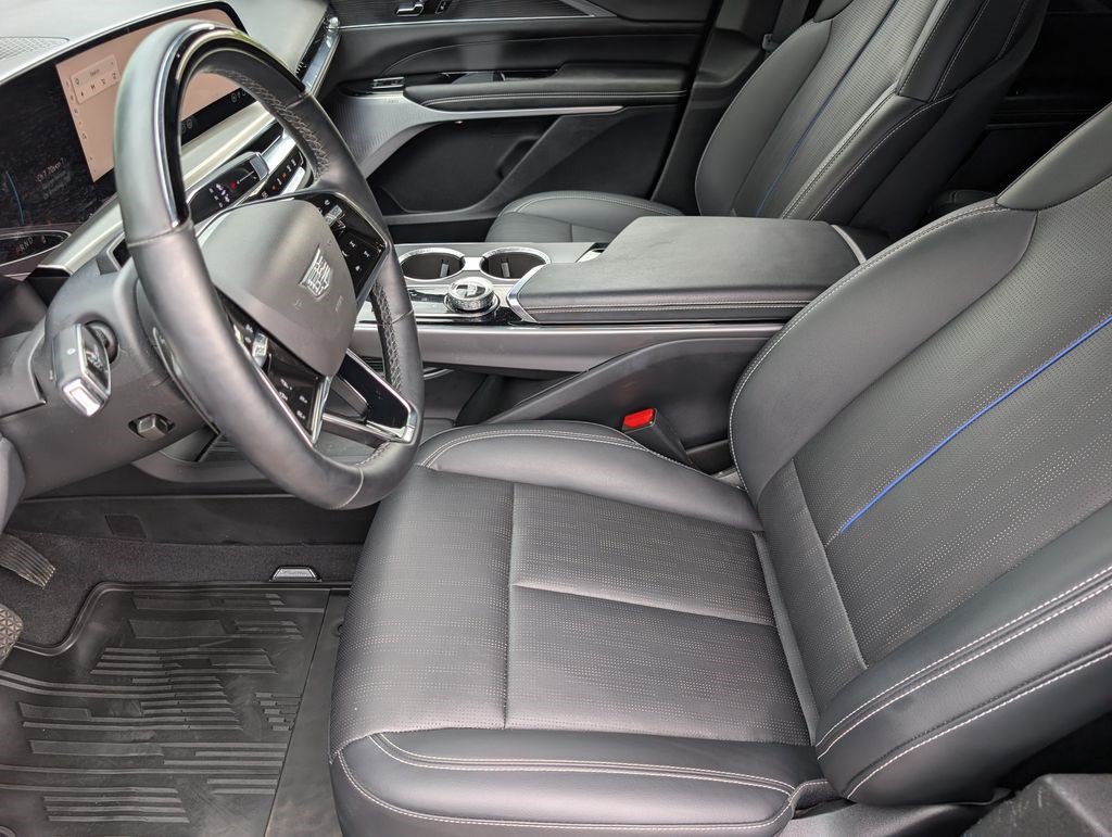 Certified 2024 Cadillac Lyriq Sport AWD/4WD image 11