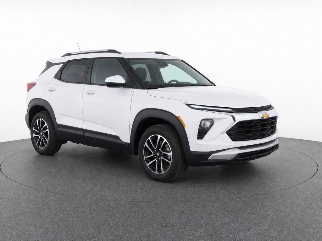 Certified 2025 Chevrolet TrailBlazer LT FWD image 2