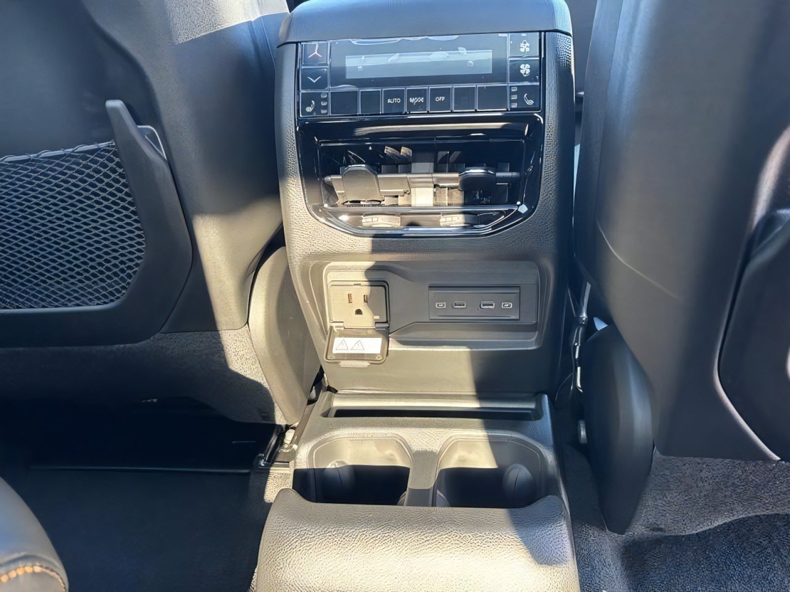 New 2026 Jeep Grand Cherokee L Limited AWD/4WD image 31