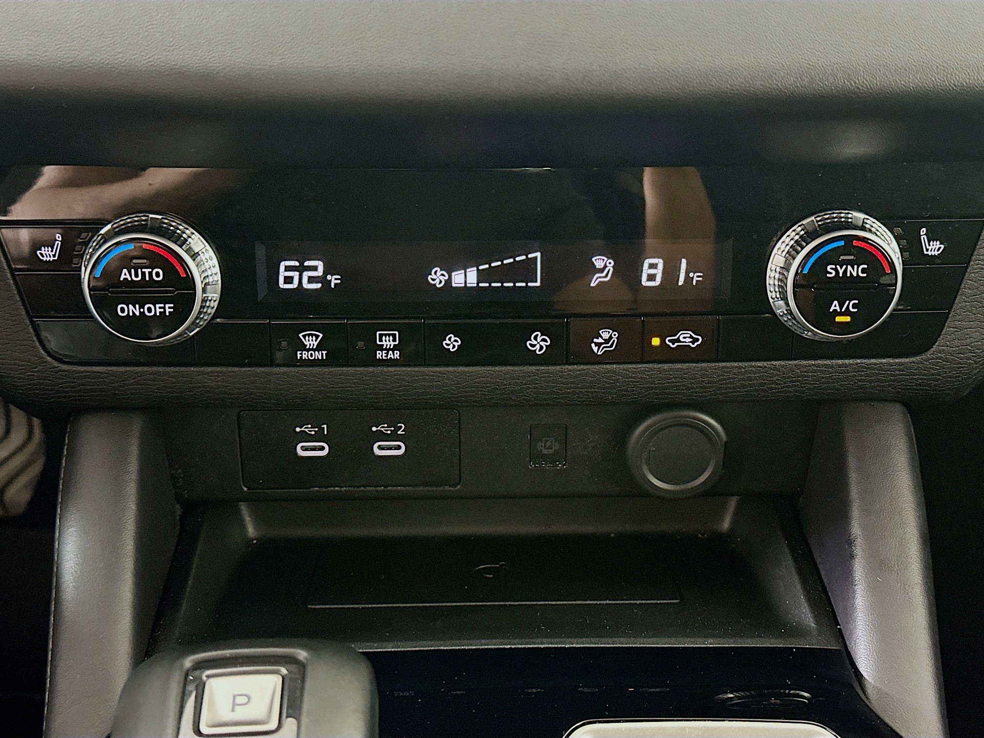 Used 2025 Mitsubishi Outlander SE FWD image 24