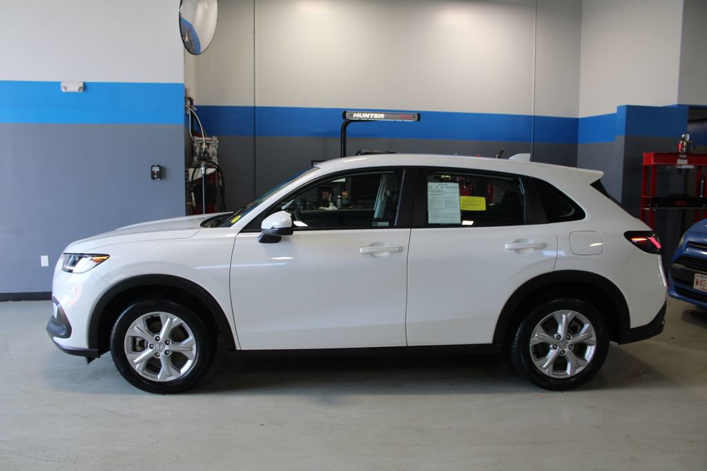 Used 2023 Honda HR-V LX image 15