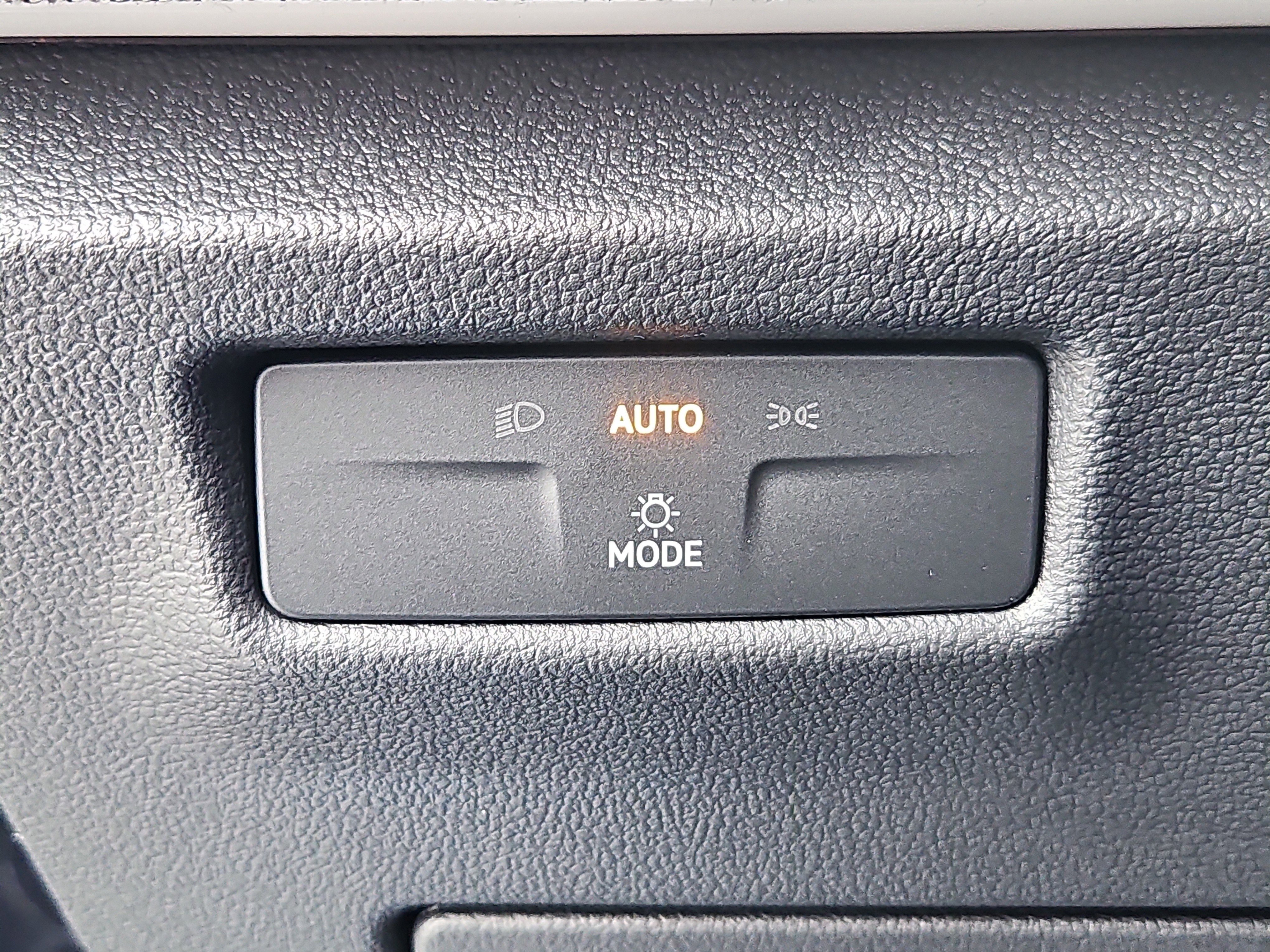 New 2026 Volkswagen Tiguan S AWD/4WD image 8