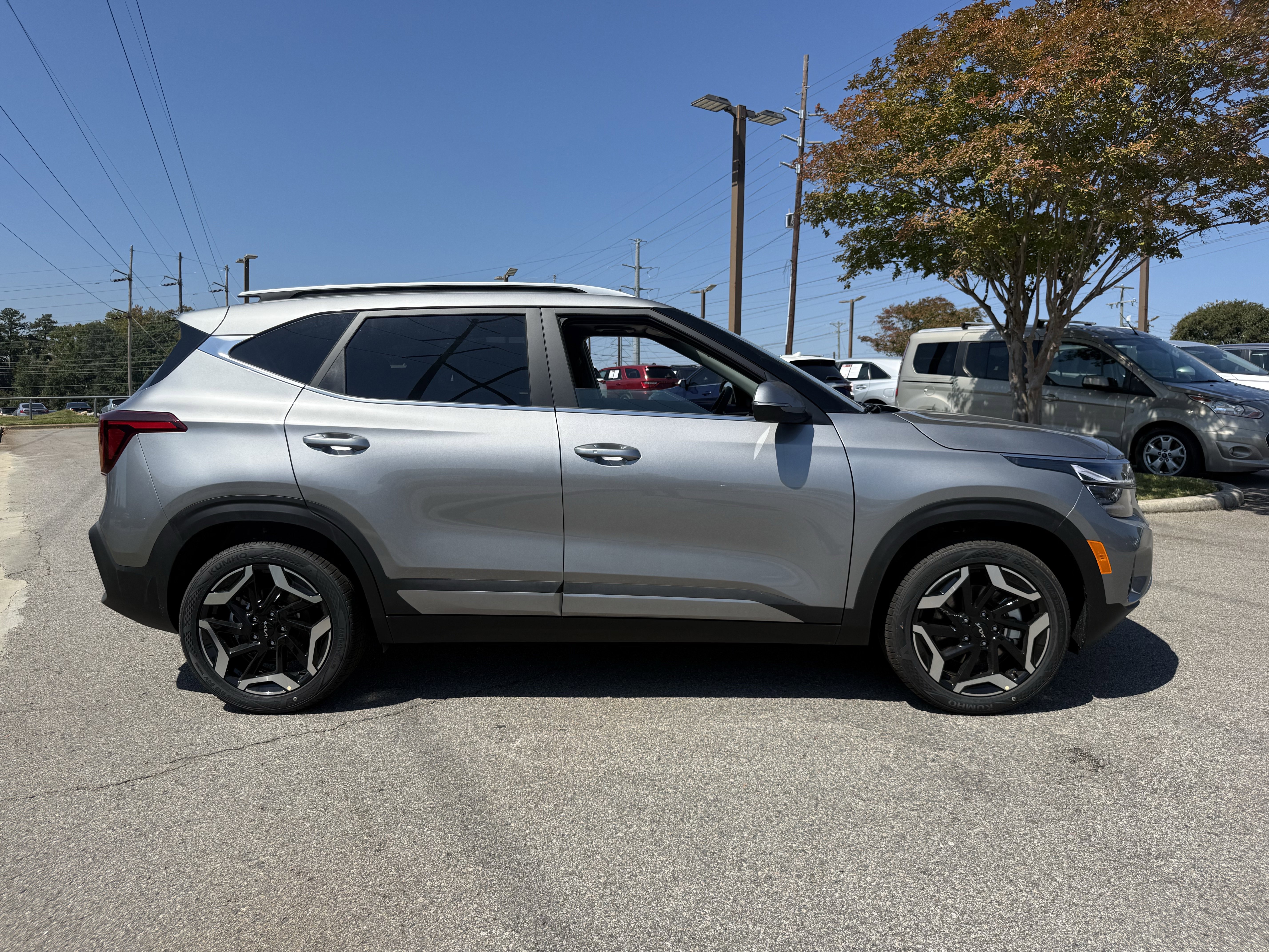 New 2026 Kia Seltos SX w/ SX Sunroof Package image 6