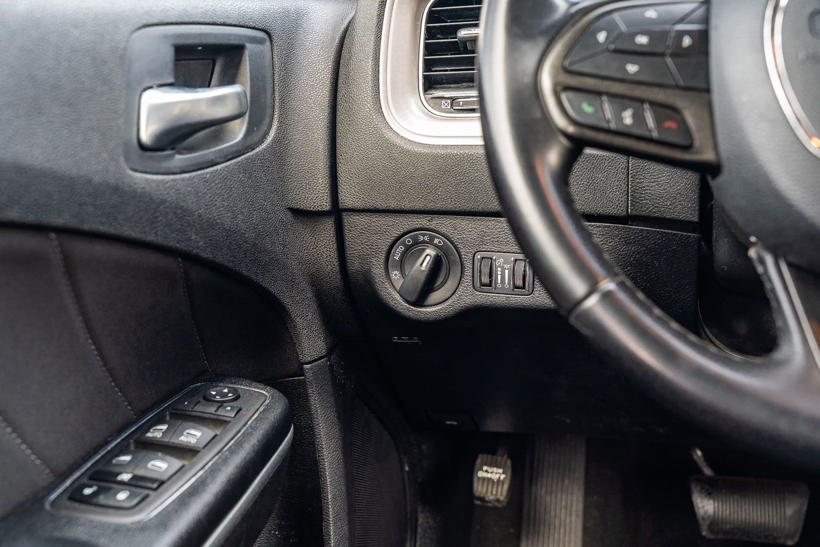 Used 2023 Dodge Charger SXT image 24