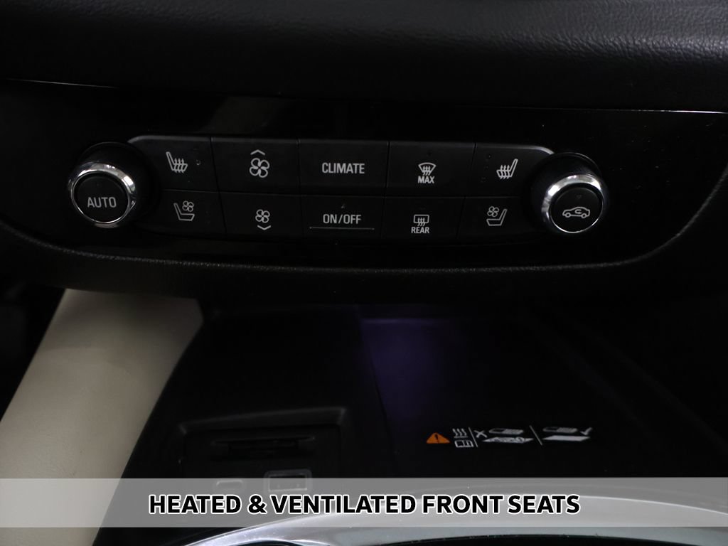 Used 2023 Buick Enclave Premium w/ Experience Buick Package FWD image 9