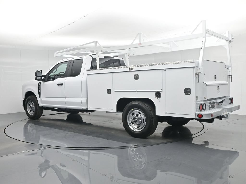 New 2026 Ford F350 XL w/ XL Chrome Package RWD image 5