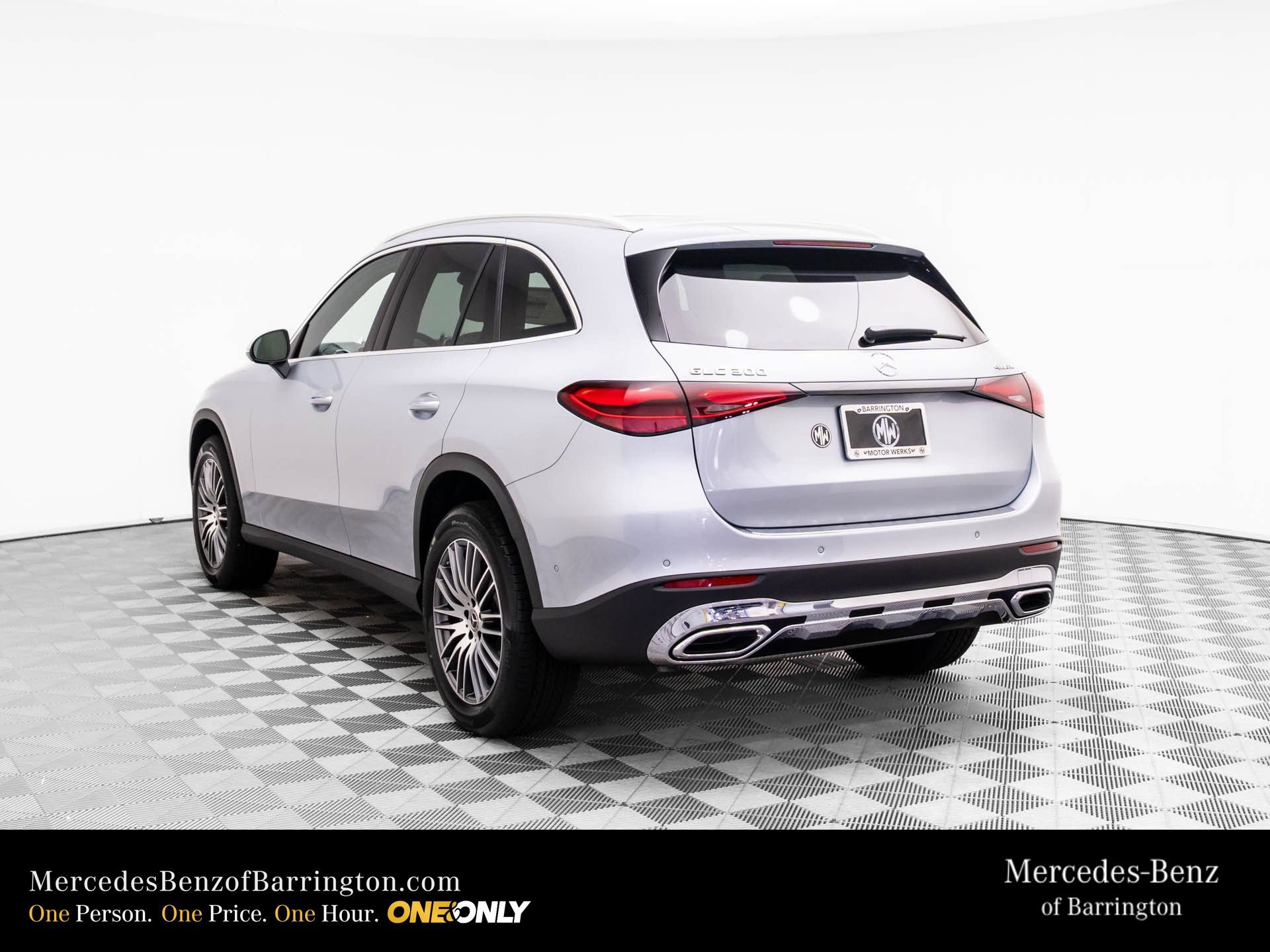 New 2026 Mercedes-Benz GLC 300 4MATIC image 3