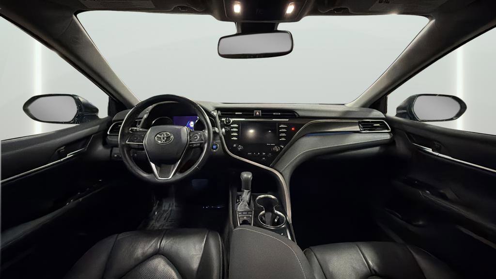 Used 2019 Toyota Camry XSE FWD image 14