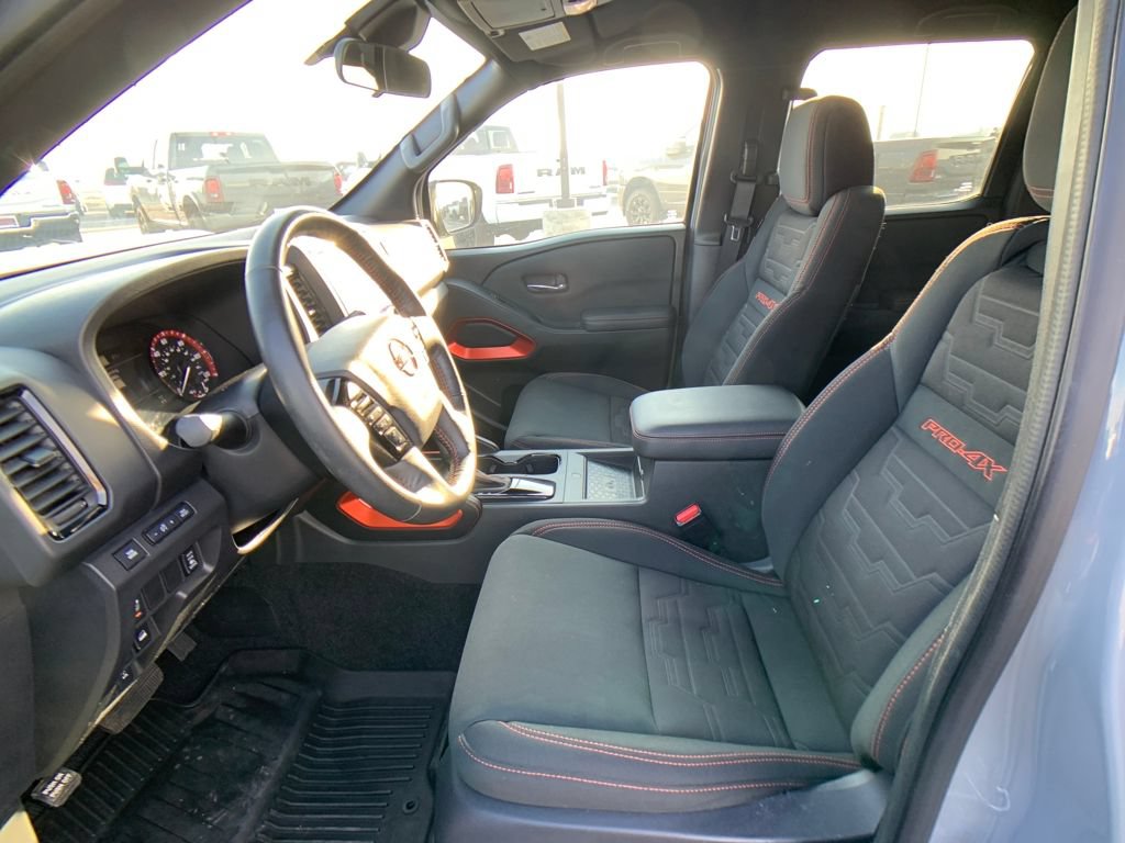Used 2023 Nissan Frontier PRO-4X w/ Pro Convenience Package AWD/4WD image 11