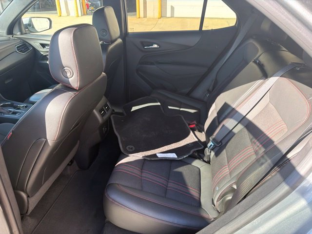 Used 2024 Chevrolet Equinox RS FWD image 15