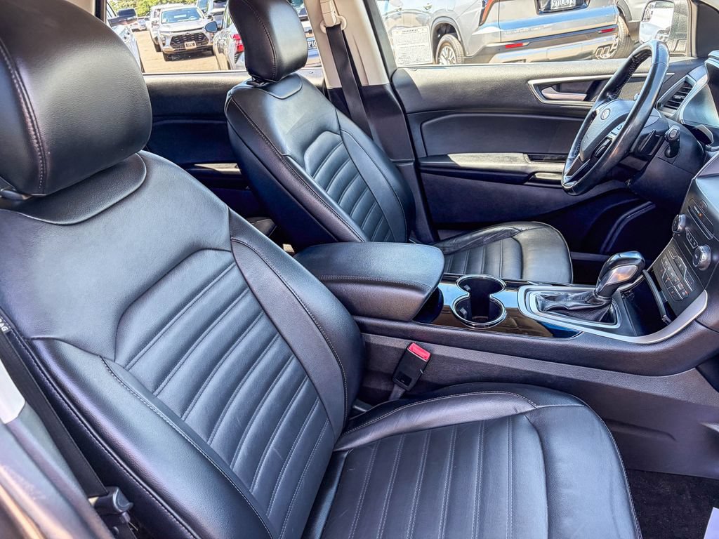 Used 2018 Ford Edge SEL w/ Equipment Group 201A FWD image 38