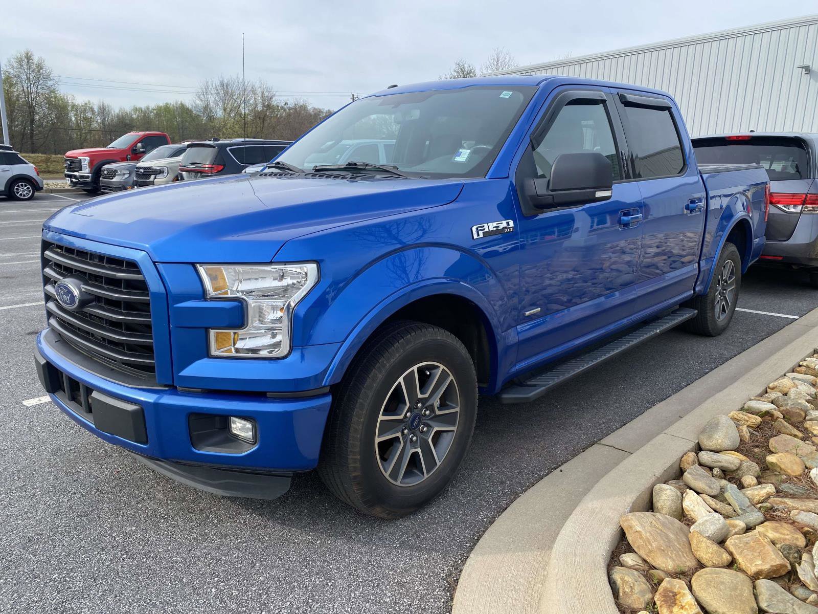 Used 2016 Ford F150 XLT w/ Equipment Group 302A Luxury image 3
