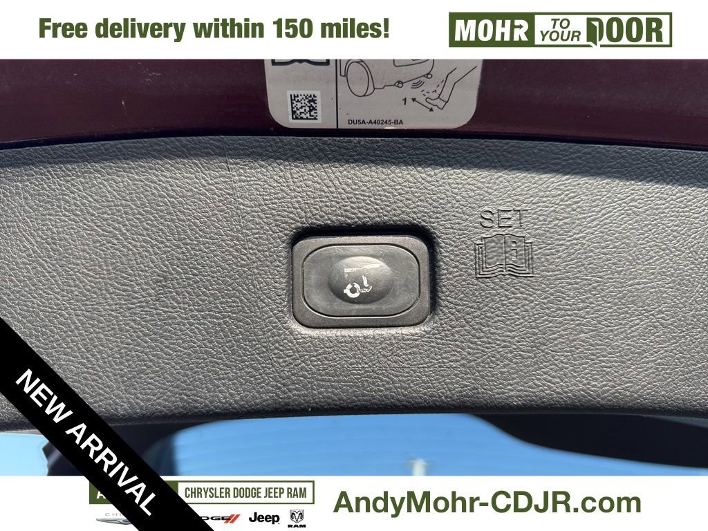 Used 2016 Ford Edge Titanium w/ Technology Package image 27