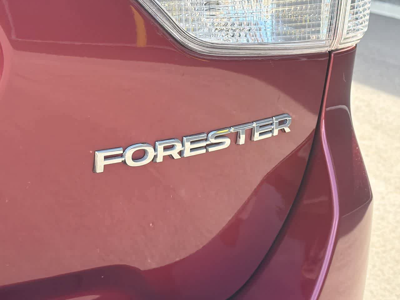 Used 2020 Subaru Forester Limited w/ Popular Package #3 AWD/4WD image 18