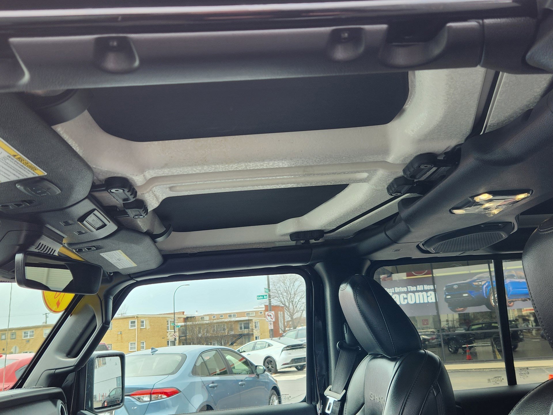 Used 2020 Jeep Wrangler Unlimited Sahara image 19