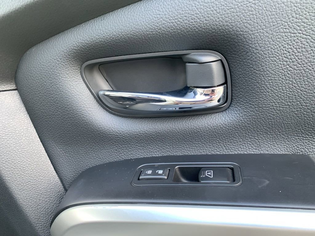 Certified 2023 Nissan Titan SV w/ SV Convenience Package image 27