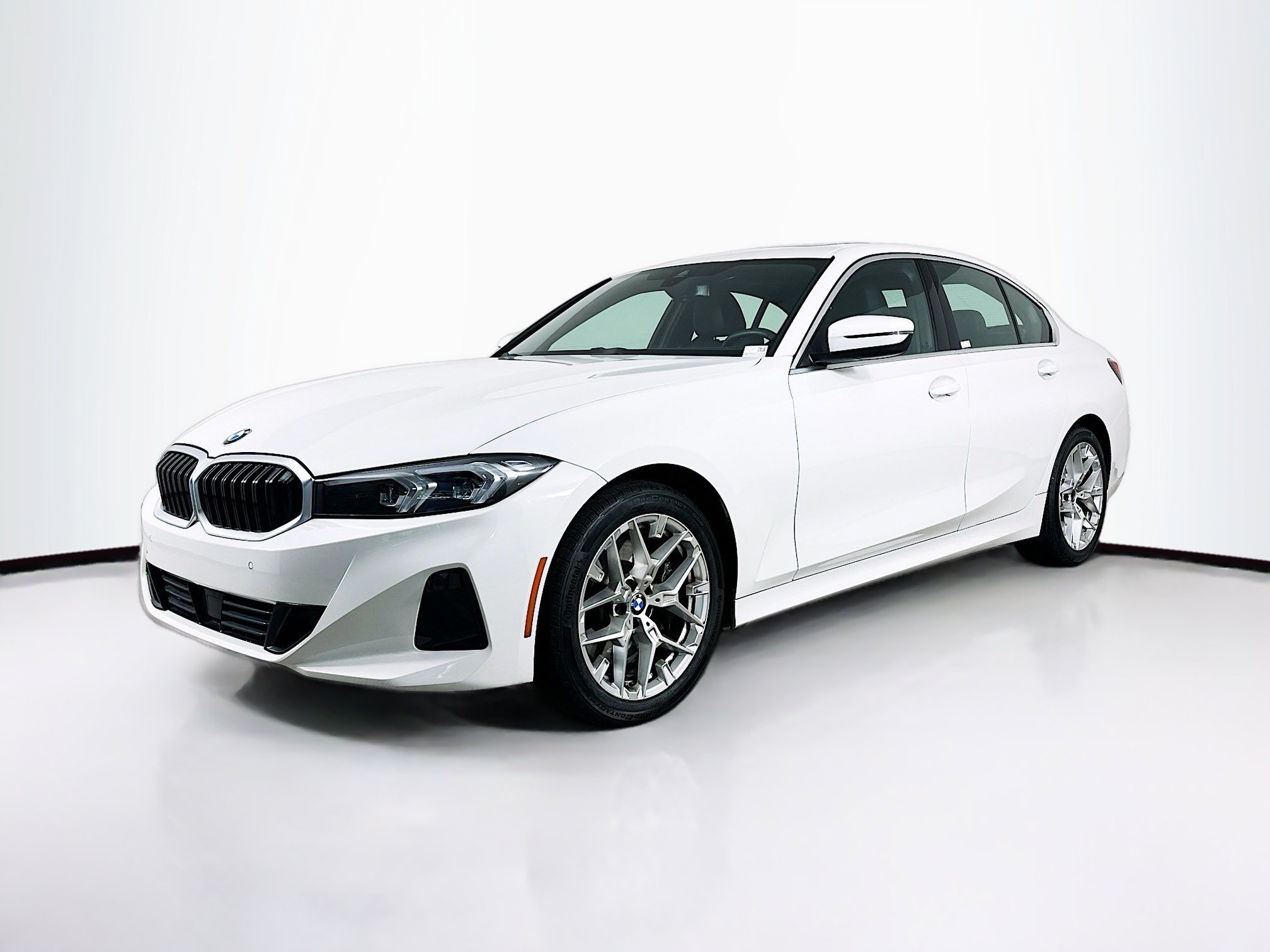 Used 2025 BMW 330i Sedan RWD image 3