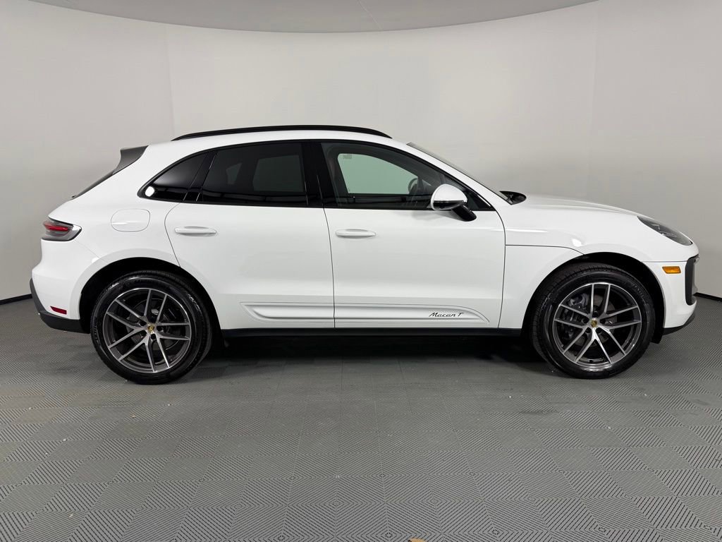 Certified 2026 Porsche Macan Turbo image 8