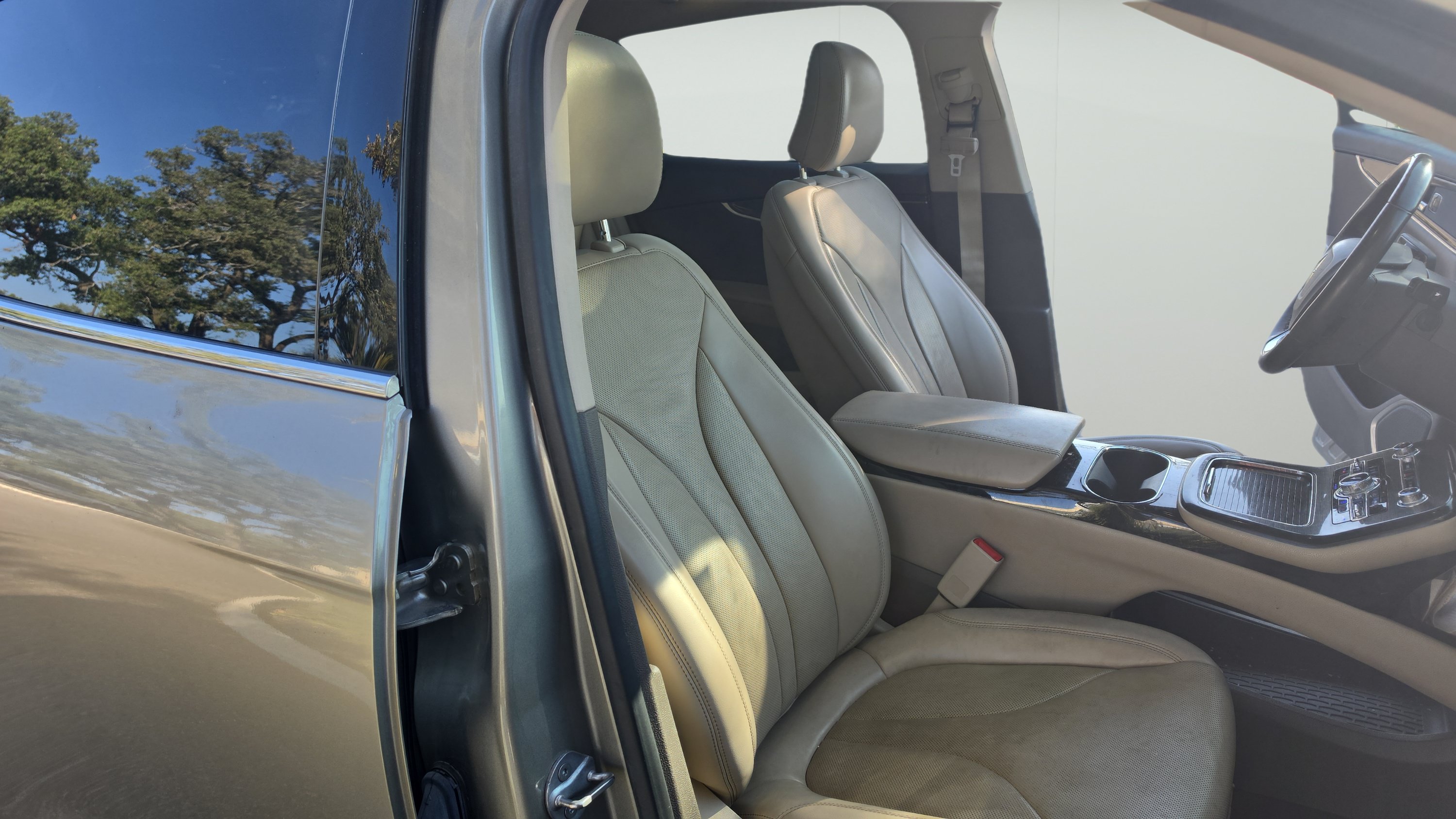 Used 2023 Lincoln Nautilus Reserve FWD image 25