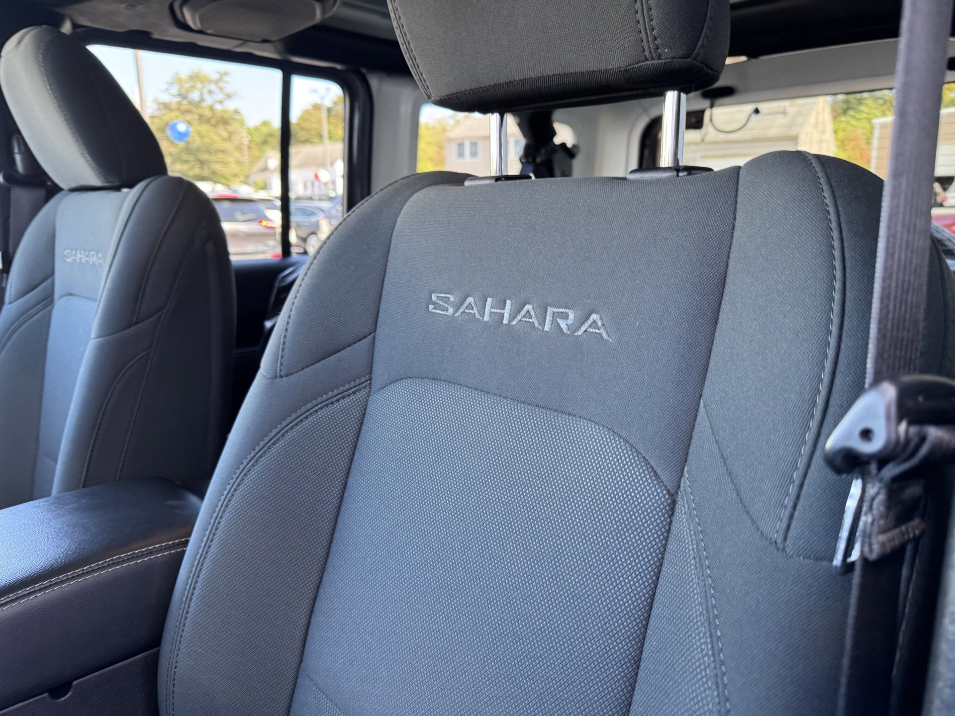 Used 2021 Jeep Wrangler Unlimited Sahara w/ Uconnect 4C Nav & Sound Group image 21