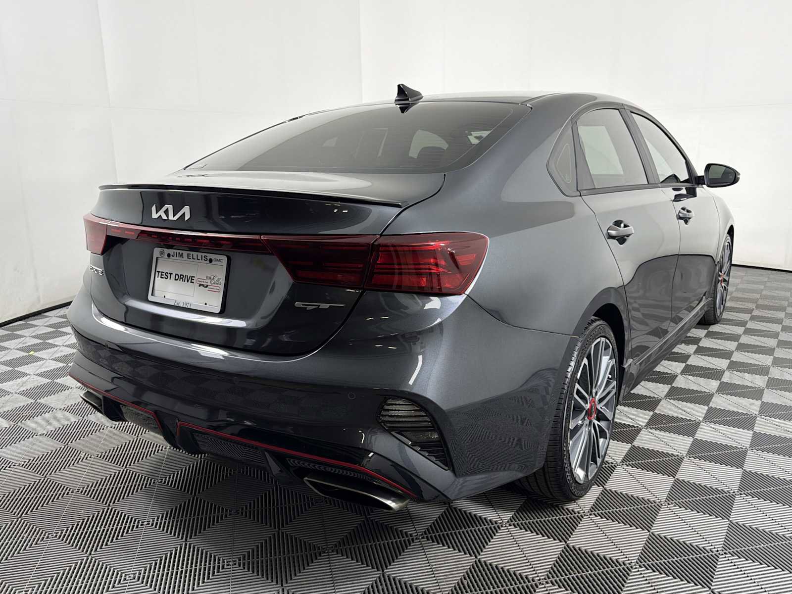 Used 2023 Kia Forte GT w/ GT2 Package image 7