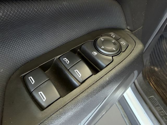Used 2024 Chevrolet Equinox RS FWD image 15