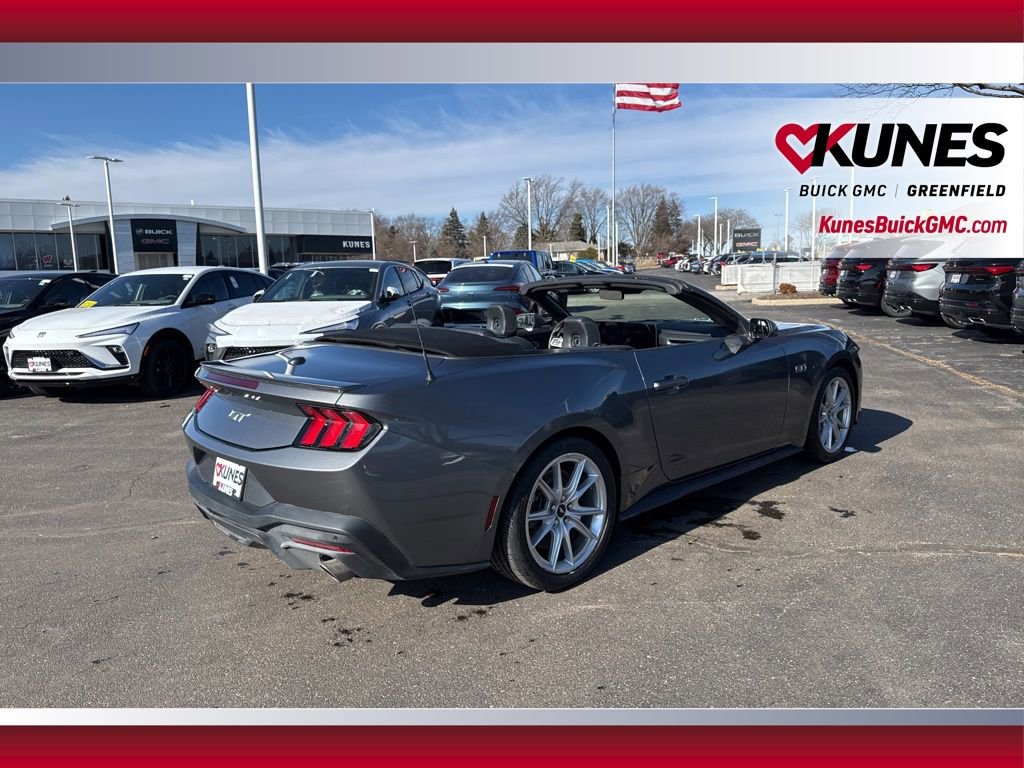 Used 2025 Ford Mustang GT Premium image 9