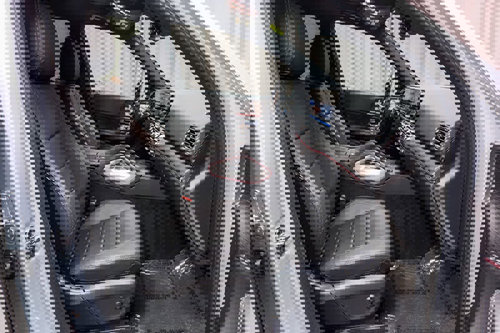 Used 2025 Mercedes-Benz GLE 450e 4MATIC image 18