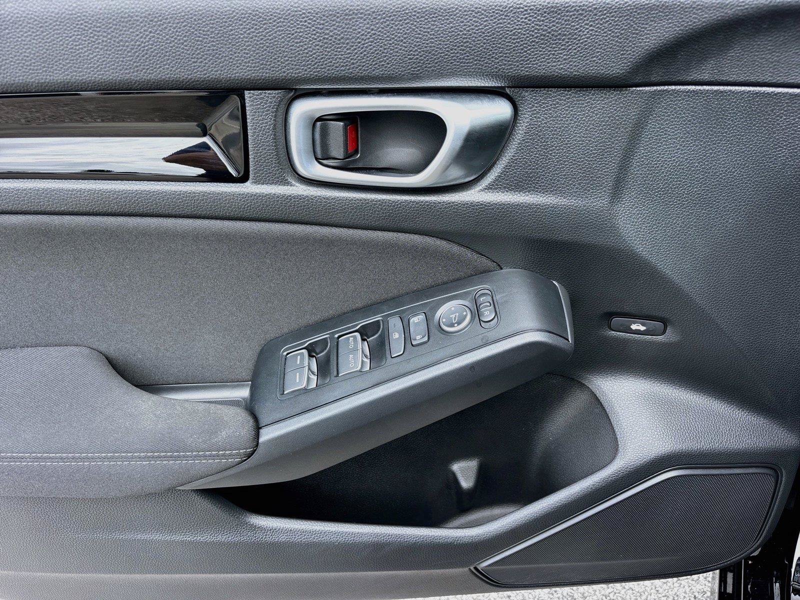 Certified 2024 Honda Civic EX image 19