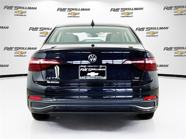 Used 2024 Volkswagen Jetta SE image 6