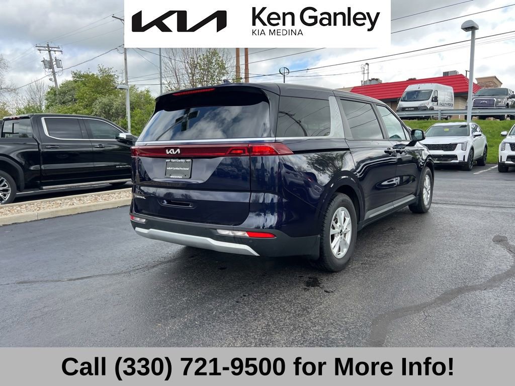 Used 2024 Kia Carnival LX FWD image 9